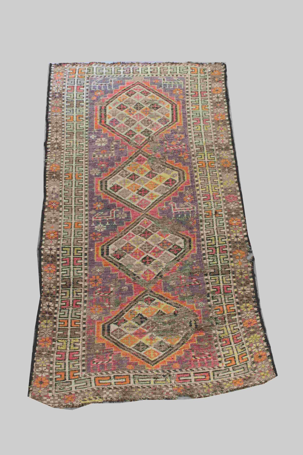 Kasak-Läufer, Teppich. Maße: 93 x 156 cm.