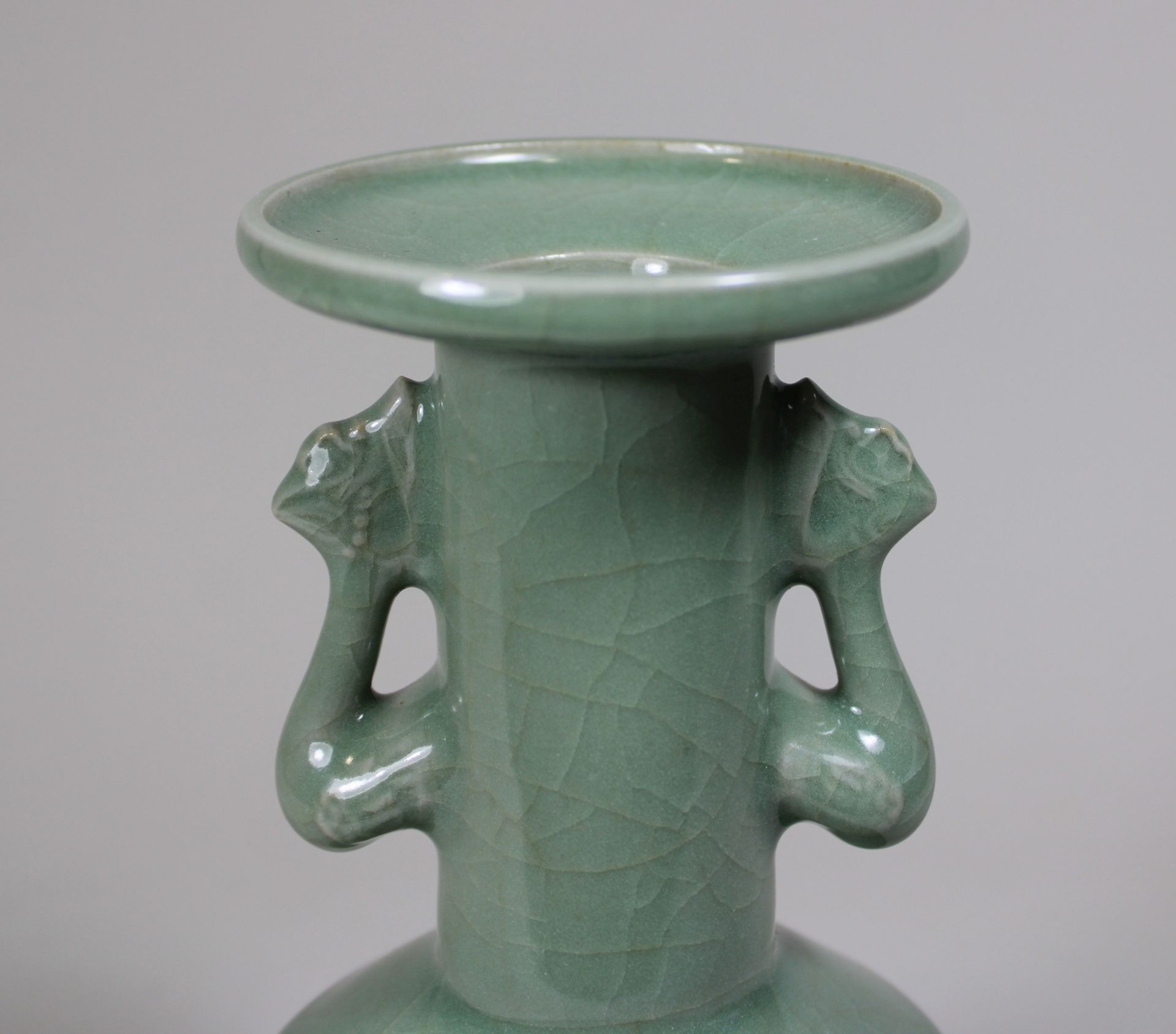 Mallet Vase, China, Porzellan, wohl 19/20 Jh., Longquan Seladon. - Image 3 of 3