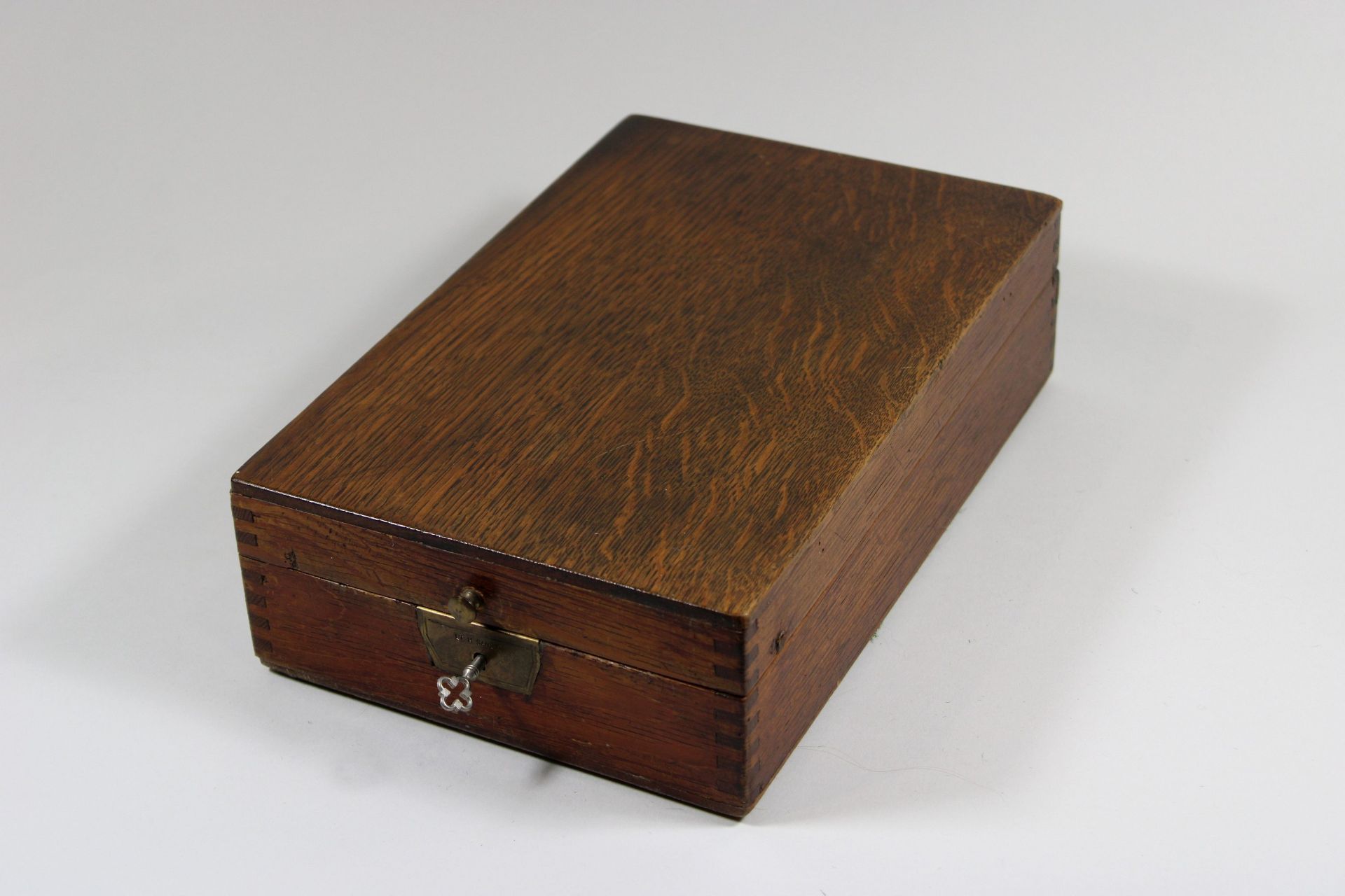Rasierbox mit Reiseset, Box aus Holz mit ausklappbaren Spiegel - Image 2 of 3
