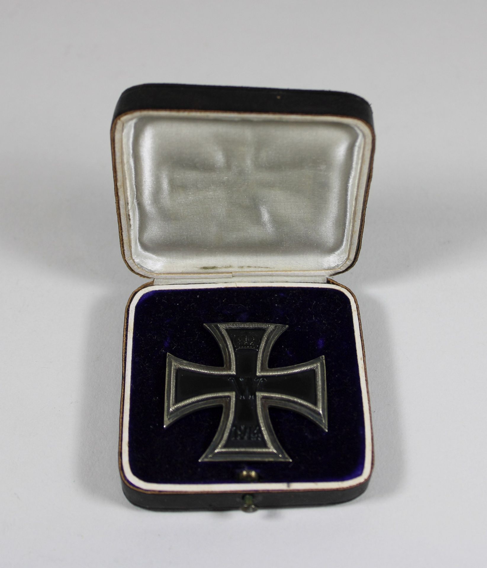 Eisernes Kreuz, 1. Klasse mit Etui, Rückseite: Widmung.