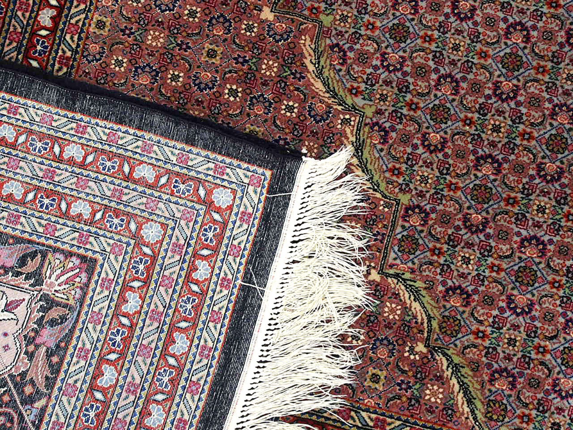 Teppich China, Wolle, Seide, 400 x 313 cm, Zustand B - Image 2 of 3