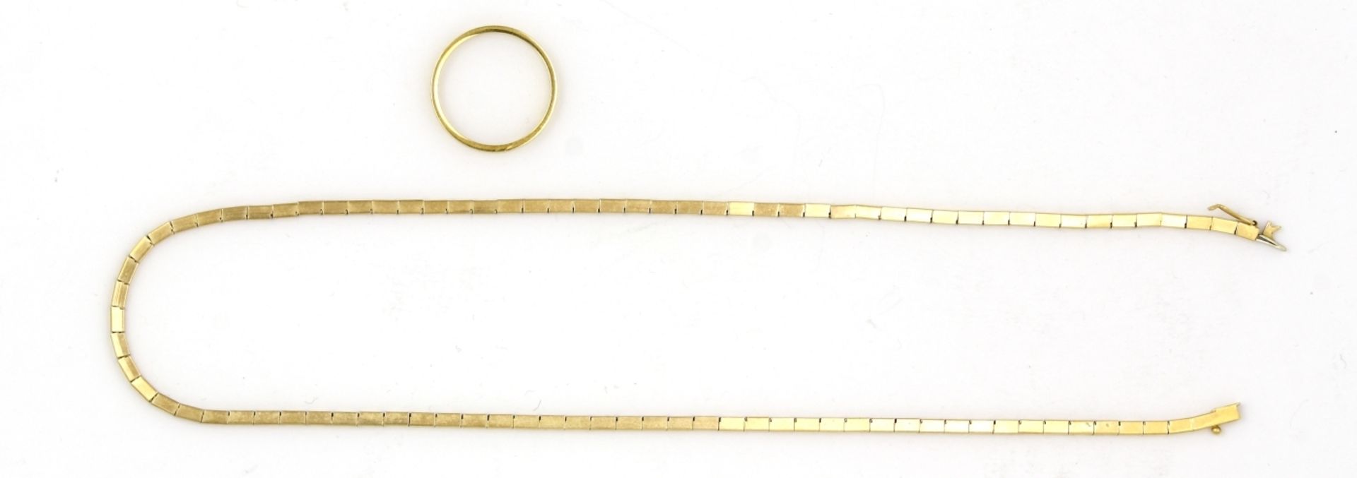 Halskette und Ring, 750er GG. Gewicht