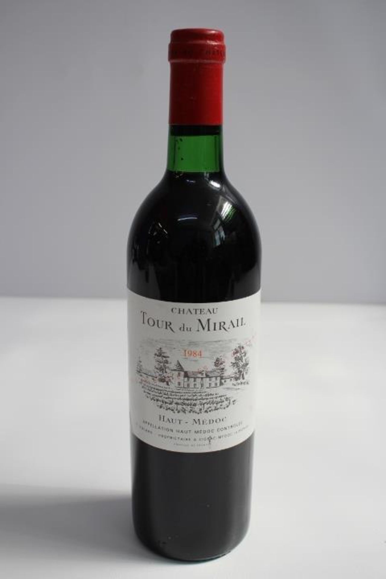 Flasche Rotwein Frankreich