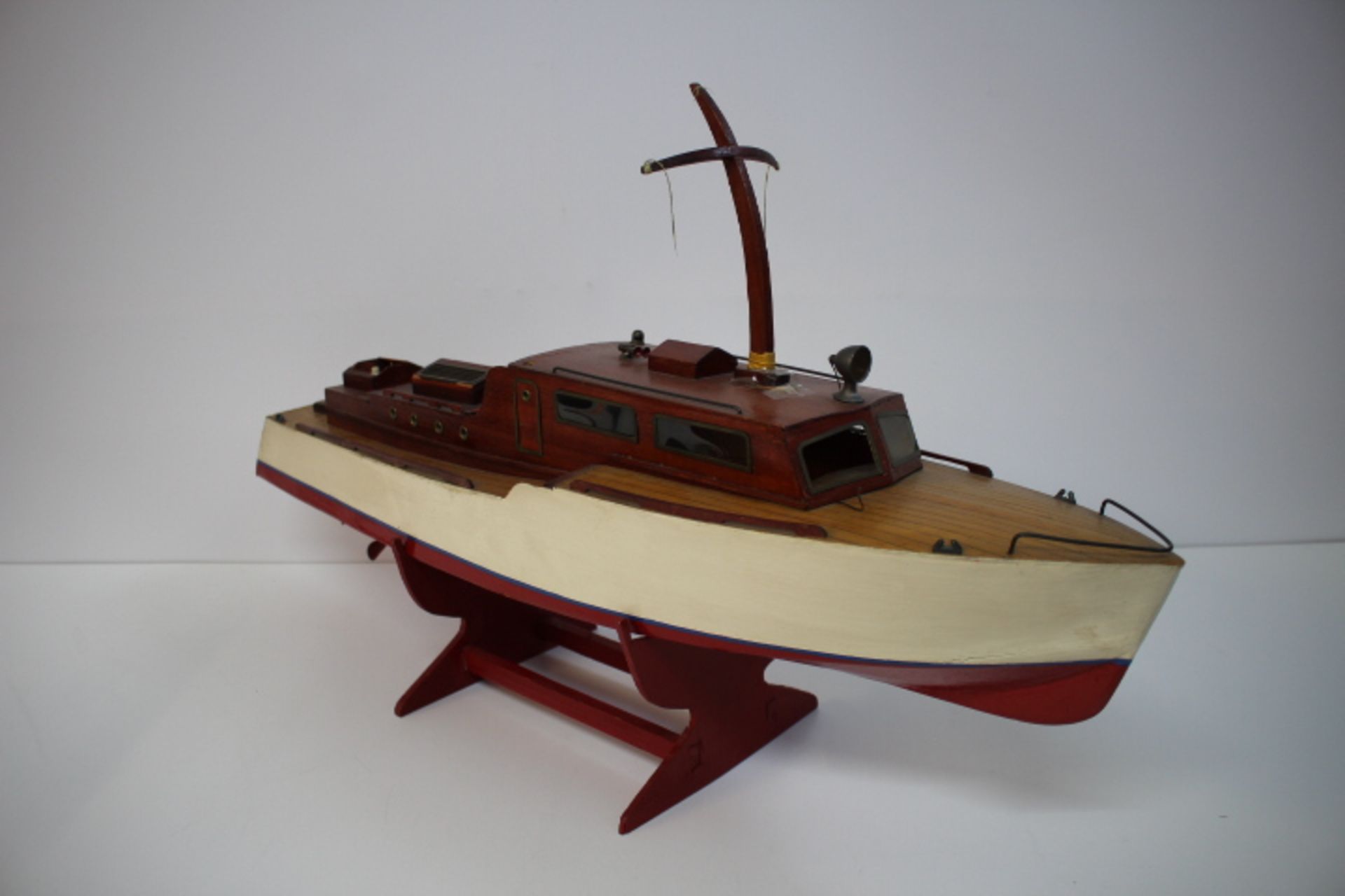 Modellschiff Eigenbau - Bild 2 aus 3