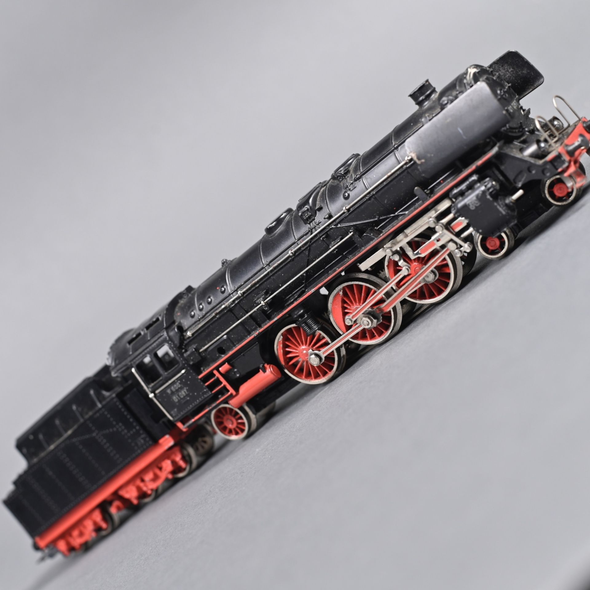 Märklin, Lokomotive mit Tender, F800, Spur H0, Funktion nicht geprüft - Bild 2 aus 2