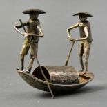 Asiatisches Silber-Fischerboot mit Fischern, Silber geprüft, 20. Jh.; 64g, 12 x 9 cm
