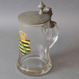 Sachsen-Bierkrug mit Zinndeckel, um 1900, schauseitig mit Sachsenwappen in Emaillemalerei,