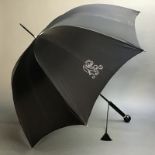 Nina Ricci Paris Regenschirm, schwarz mit Strassbesatz und Kugelgriff (Griff minimale