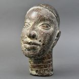 Benin Westafrika Bronze, 20. Jh., Darstellung Kopf des Oba des Oberhauptes der Benin,