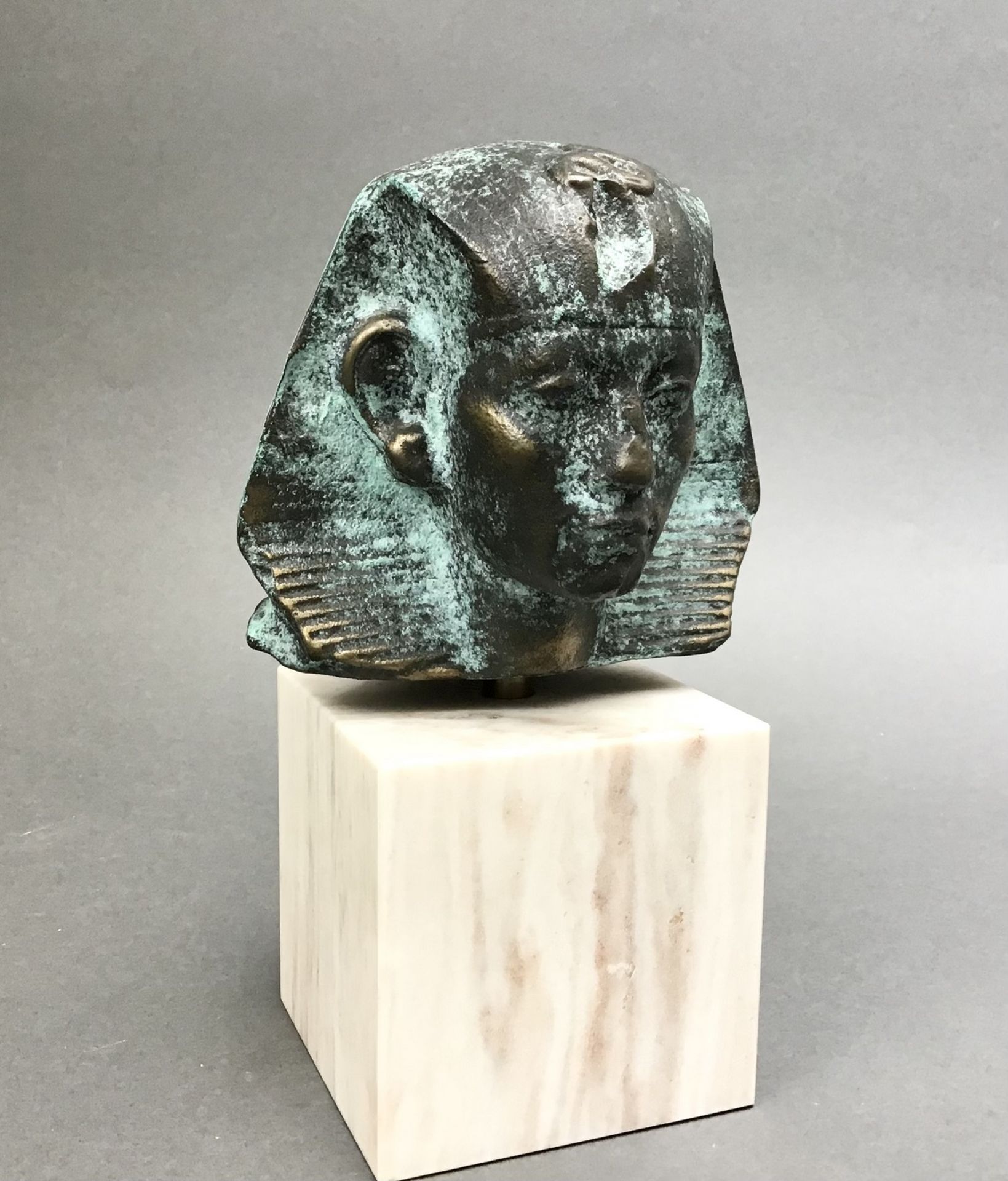 Bronzebüste "Sphinx" 2.H.20.Jh., Keune Collection, limitierte Auflage, grün patiniert, Büste