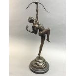 Bronze-Kunstfigur, Jagdgöttin Diana, Gießereimarke L´art France, Entwurf: Pierre le Faguays,