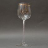 Jugendstil-Stängelglas, Moser oder Theresienthal um 1900, elegantes langstieliges Weinglas,
