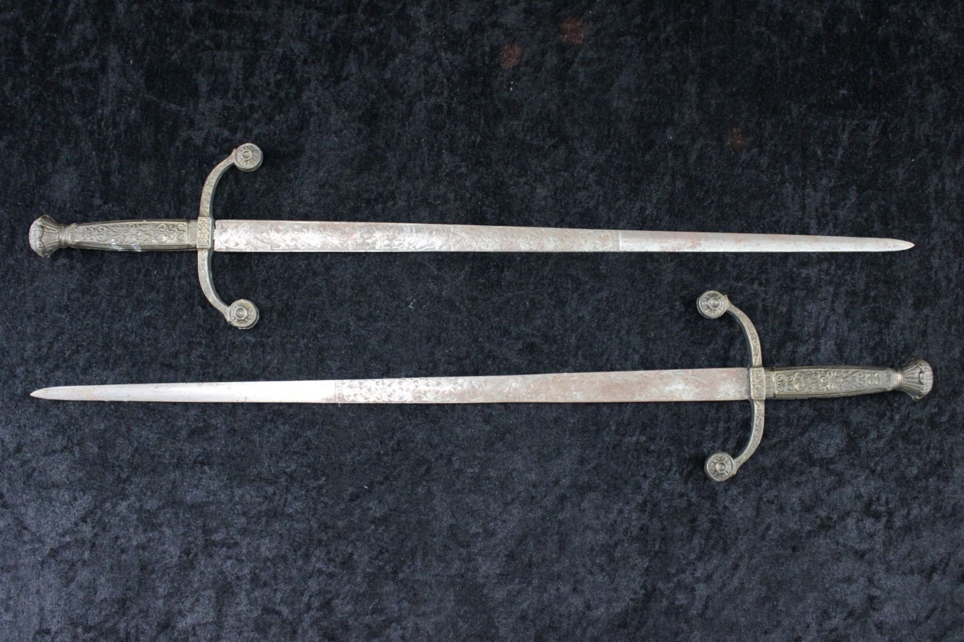 Paar Dekoschwerter, reich verziert - Bild 2 aus 4
