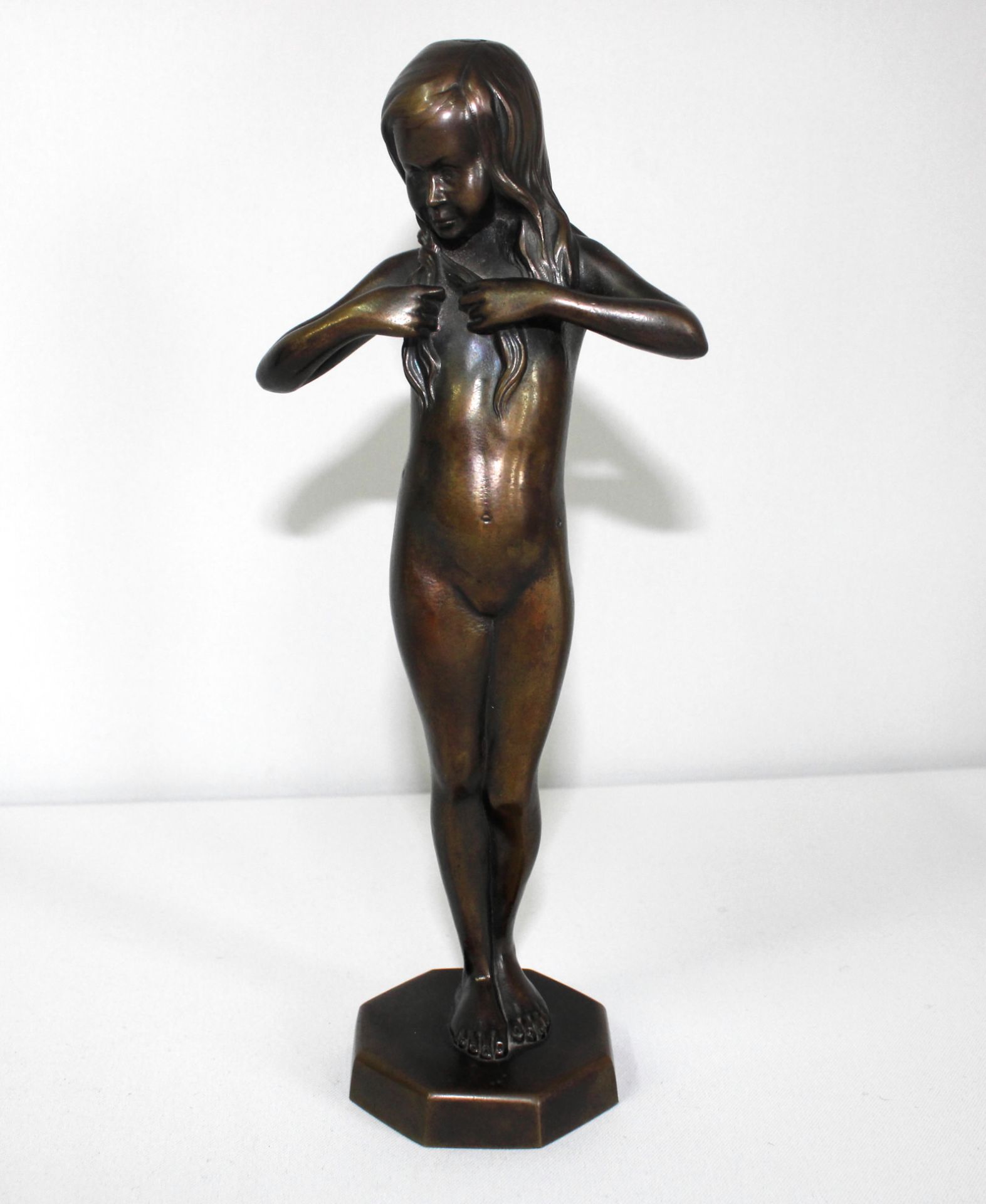 Bronze "Mädchenakt" um 1905, Anton Krautheimer (*1879 München-1956 ebd.), attr., H: 25 cm