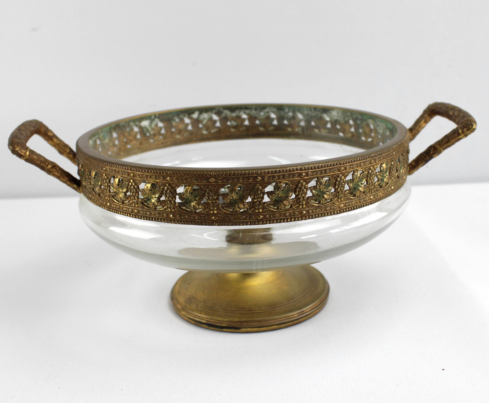 Biedermeier- Schale,um 1800, Glas m. umlaufender Messingmontierung, vergoldet