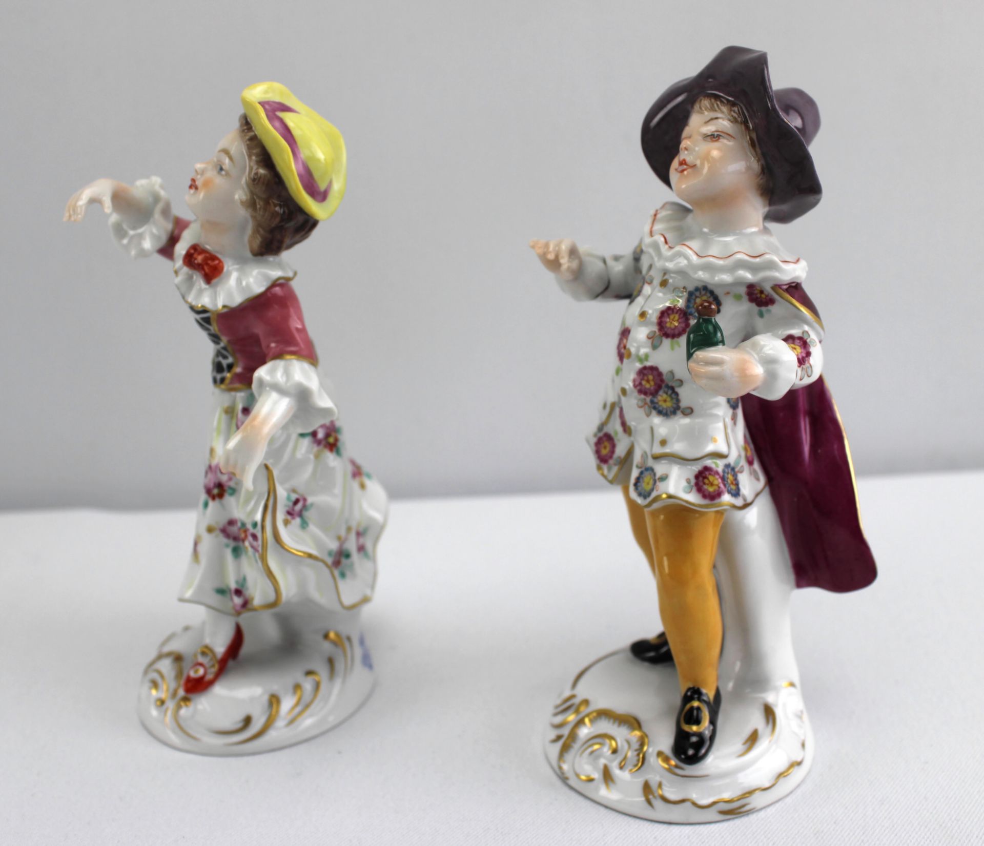 Zwei Porzellanfiguren der Commedia dell´arte, Heinz Schaubach/VEB Porzellanfabrik Unterweißbach - Bild 2 aus 6