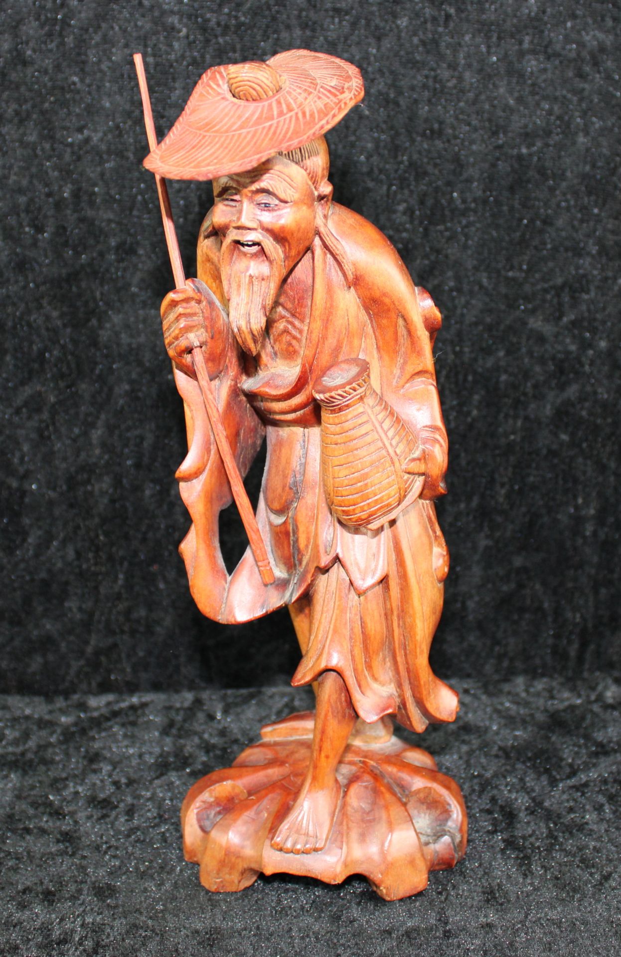 Holzfigur, China 20.Jh., Hartholz geschnitzt, Höhe 27 cm