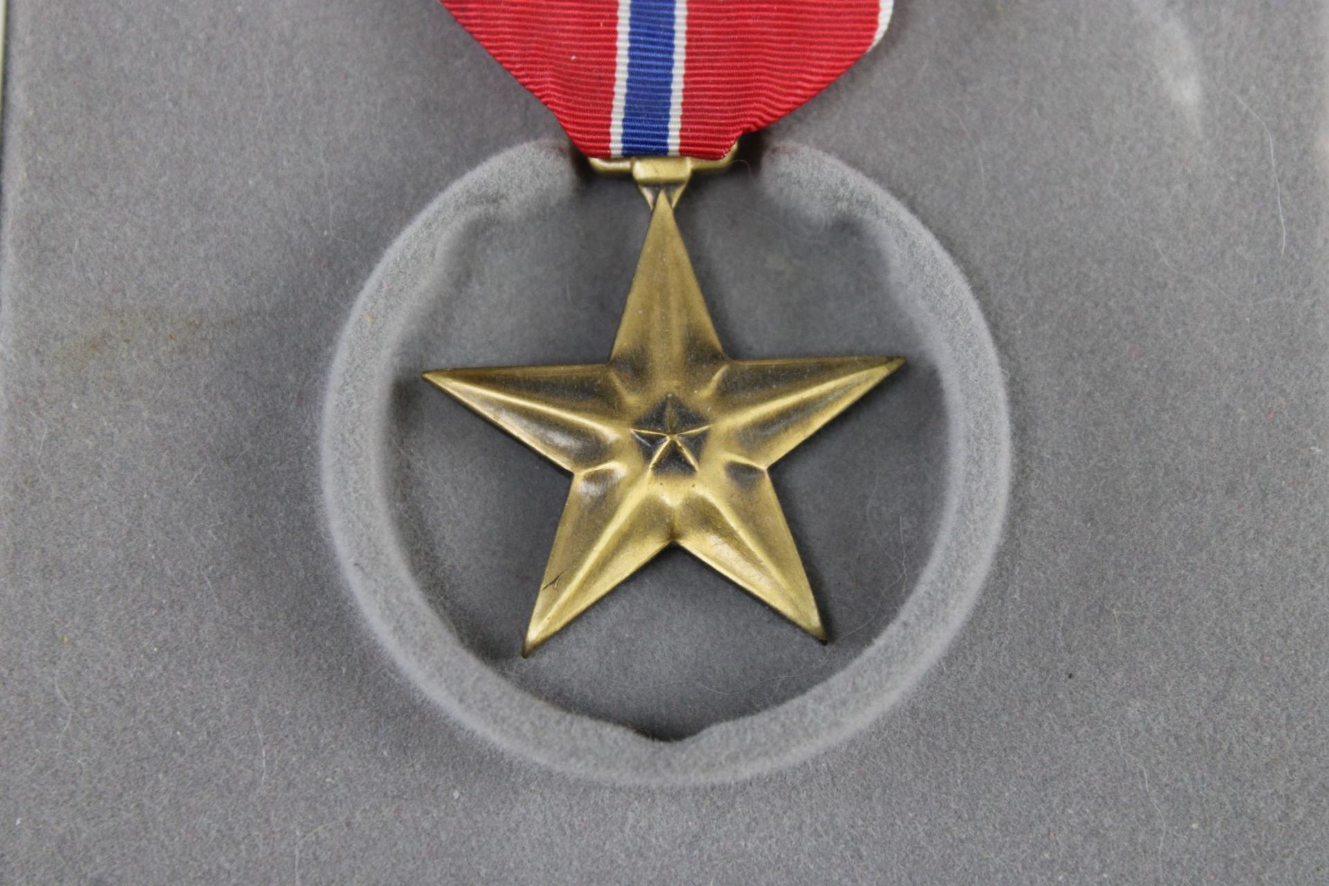 Bronze Star Medal (BSM), Auszeichnung der US-Streitkräfte im Etui - Image 2 of 4