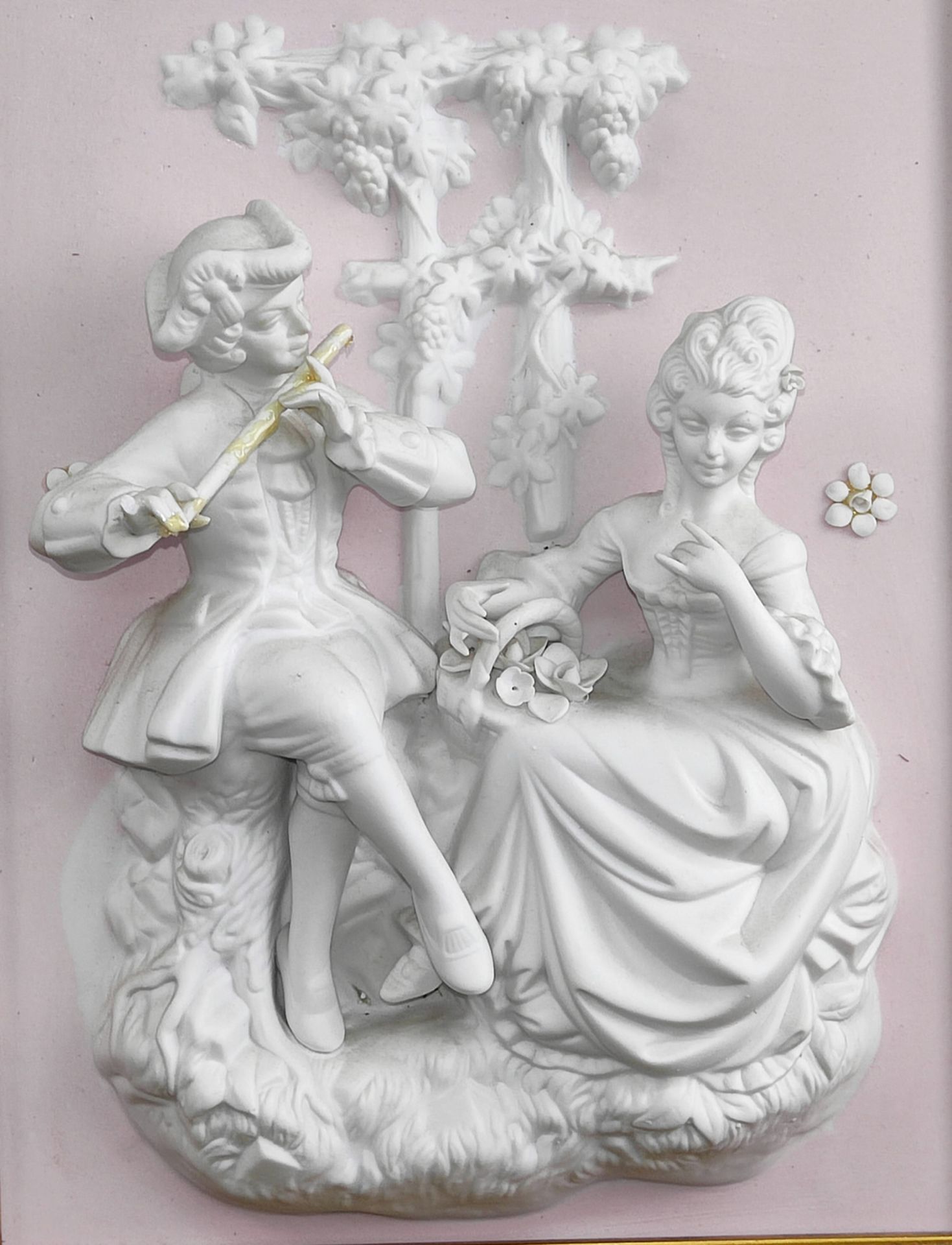 Paar Porzellan-Reliefbilder, Sandizell Dresden, "Schäferspiele im Schlosspark Sanssoussi" - Image 3 of 4