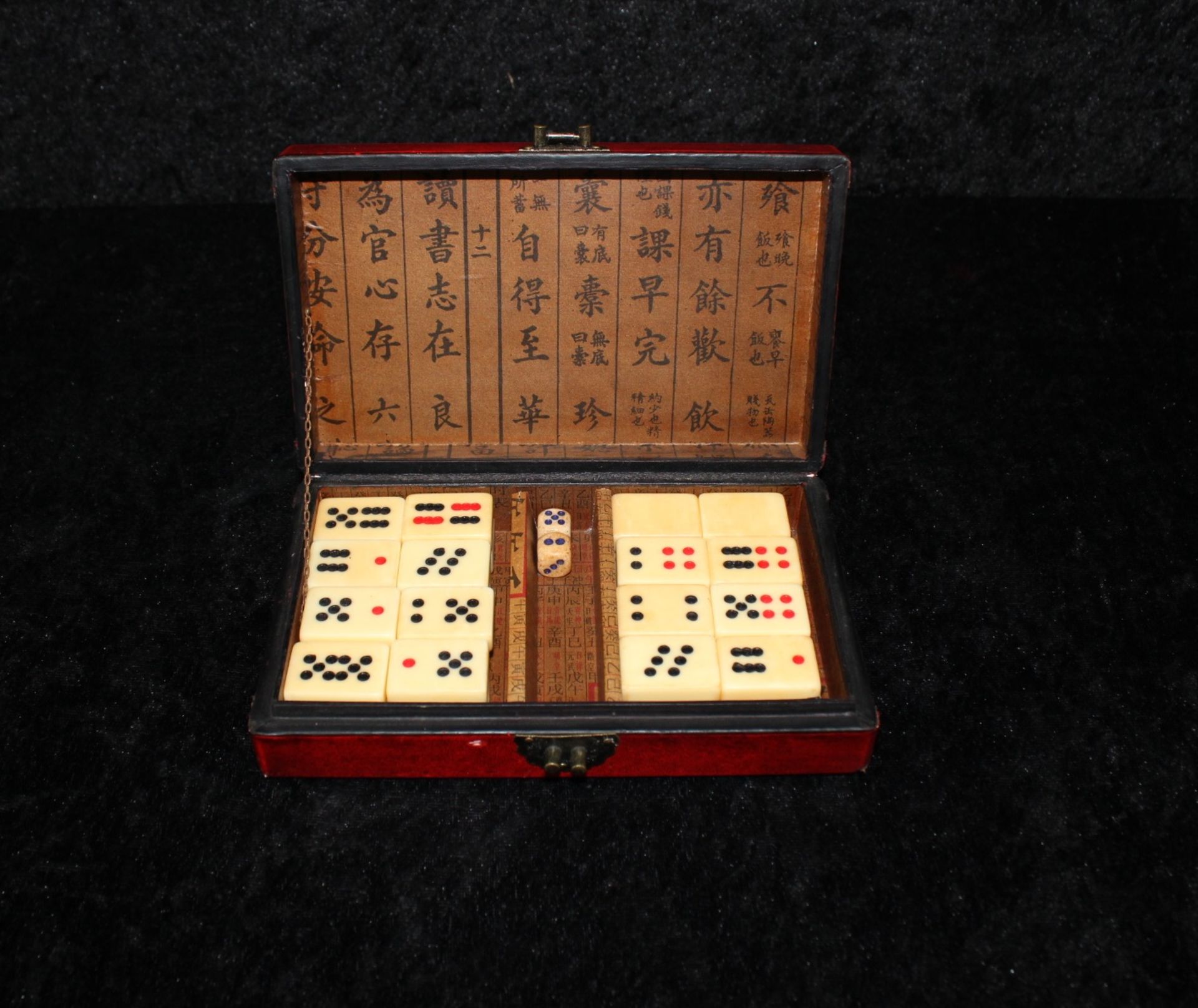 Dominospiel in Lederschatulle, Motiv "Chines. Fischer", China um 1920 - Image 2 of 2