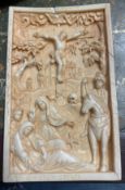 Deutsch, 15./16. Jahrhundert, Elfenbeinrelief mit Kreuzigungsszene. Christus am Kreuz erhöht, im