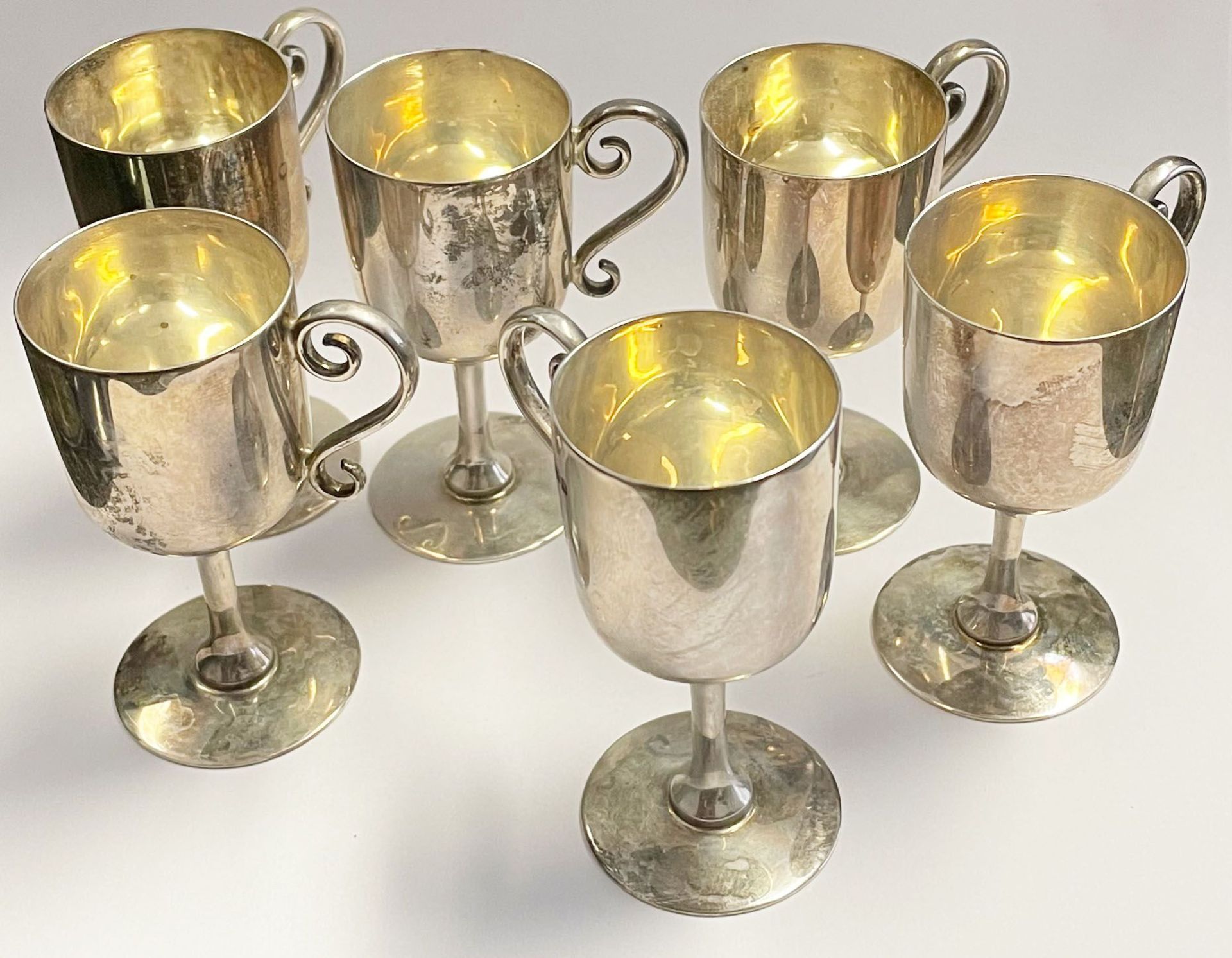6 Schnapsstamperl Silber, Schnapsbecher mit Henkel, englisch, 925er Silber, Höhe 7 cm / Silver - Bild 2 aus 3