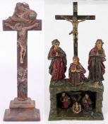 Kreuzigungsgruppe, 19. Jh., Holz, Kunststoff, Pappmaché, Bronze-Christus, farbig gefasst, über