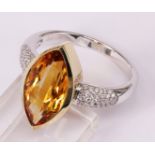 Ring mit Citrin Navette und 62 Diamanten ca. 0,37 ct (einer lose, aber vorhanden), RG73, 11 g