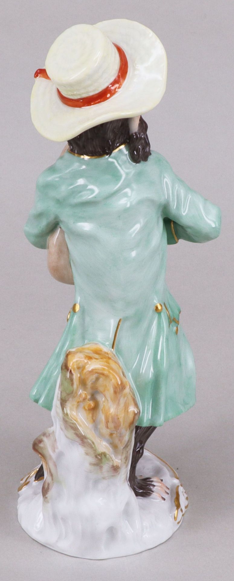 Meissen, Affe als Dudelsackspieler aus der "Affenkapelle", Schwertermarke Meißen, 1. Wahl, H. 15 cm. - Image 2 of 4