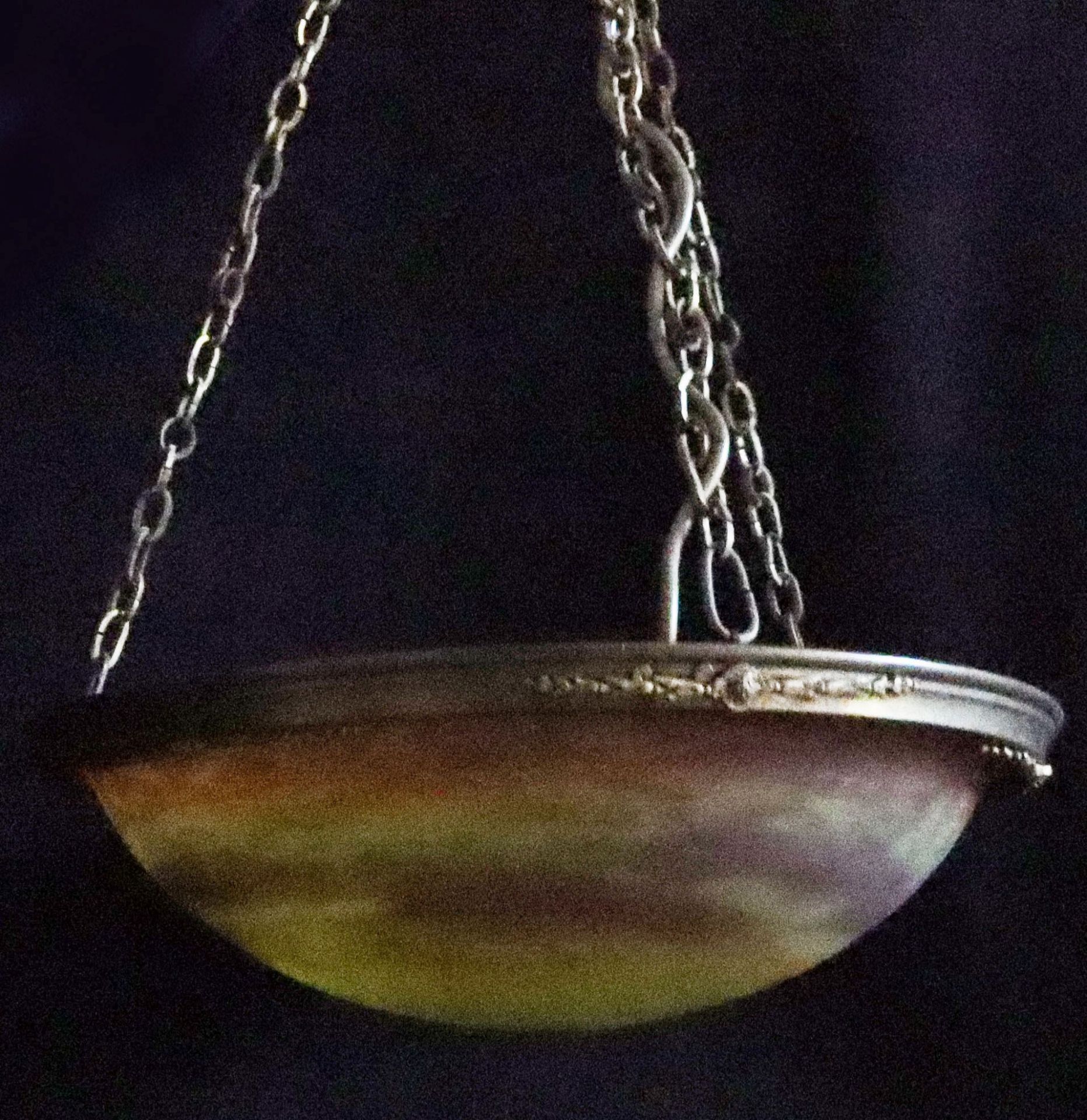 Deckenlampe, Muller Frères Lunéville: flache runde Glasschale in Gelb-, Rot- und Brauntönen mit