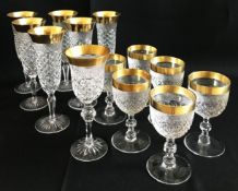 Konvolut Gläser, Kristallglas mit goldenem Rand: 6 Wein- und 6 Sektgläser und ein hohes,