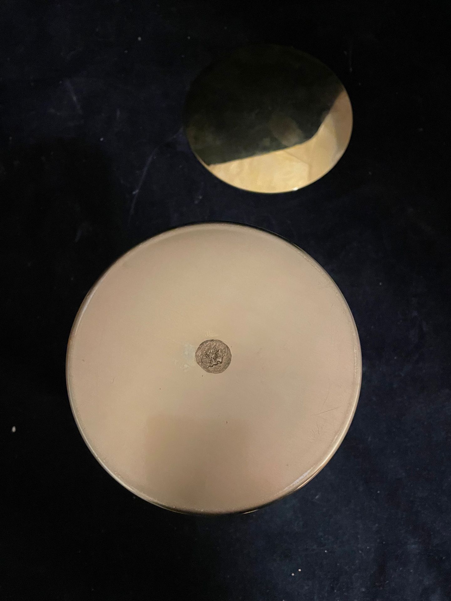 Messkelch, deutsch, div Punzen 800er Silber vergoldet, (Fuß gefüllt) Gesamtgewicht 895 gr, - Image 4 of 4