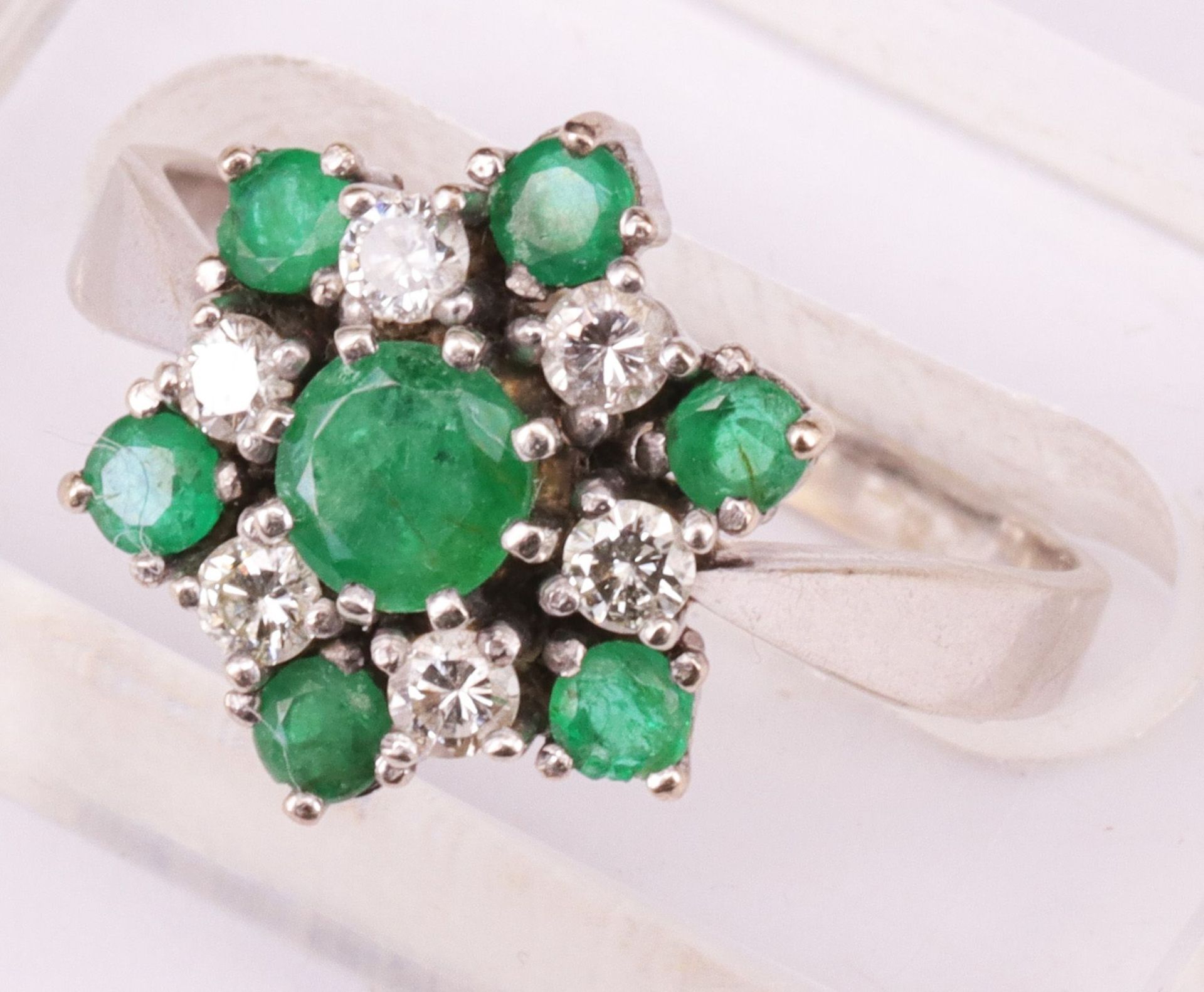 Schmuck mit Smaragden und Diamanten: Armband, 750er WG, 18,30 g, 18 Smaragde laut Kaufbeleg 2,45 - Image 5 of 6