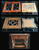 Vier Tischnotenpulte oder Lesepulte aus Holz, in unterschiedlichen Ausführungen sowie ein kleines