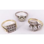 3 Damenringe mit Diamanten: Ring, 750er WG, mit zentralem Stein und 10 Steinen im Kreis (davon einer