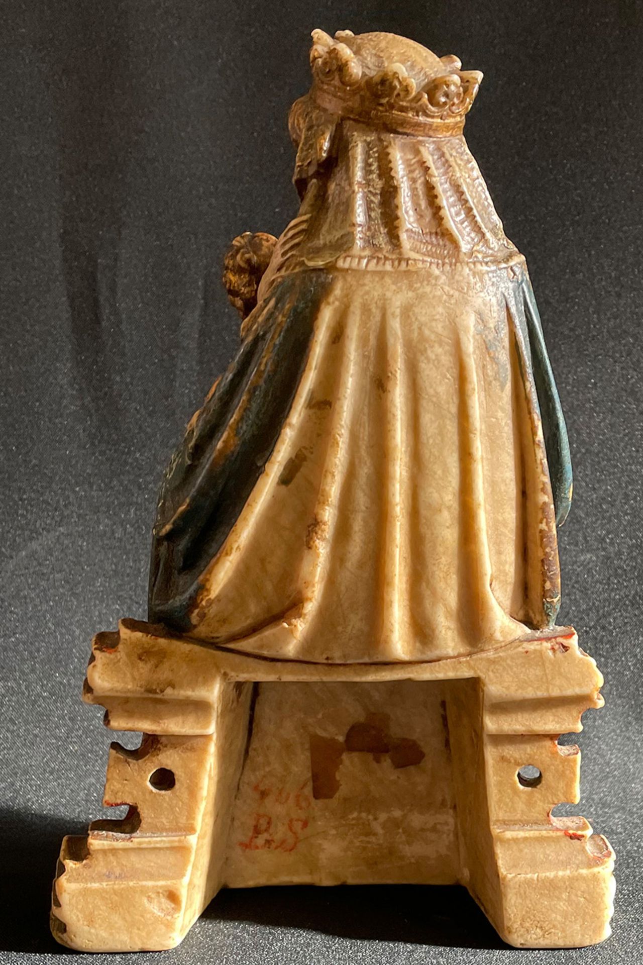 Madonna mit Kind, 17./18. Jh., Alabaster/Stein ?, Kopf des Kindes restauriert, Höhe 25,5 cm - Image 5 of 9