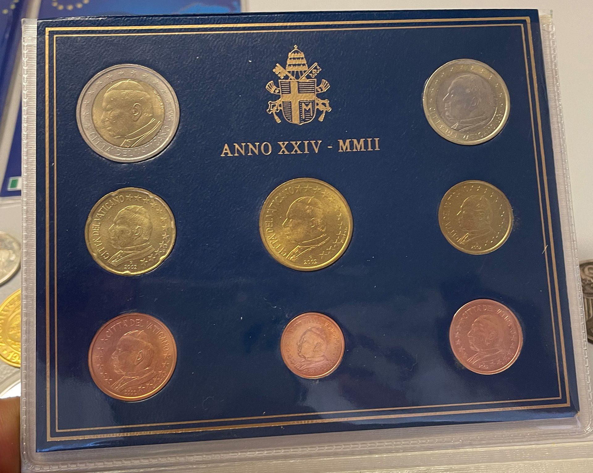 Konvolut: Münzen und Medaillen, Sammlungsauflösung, darunter: Goldmedaille 1973, 25 Jahre Soziale - Image 2 of 11