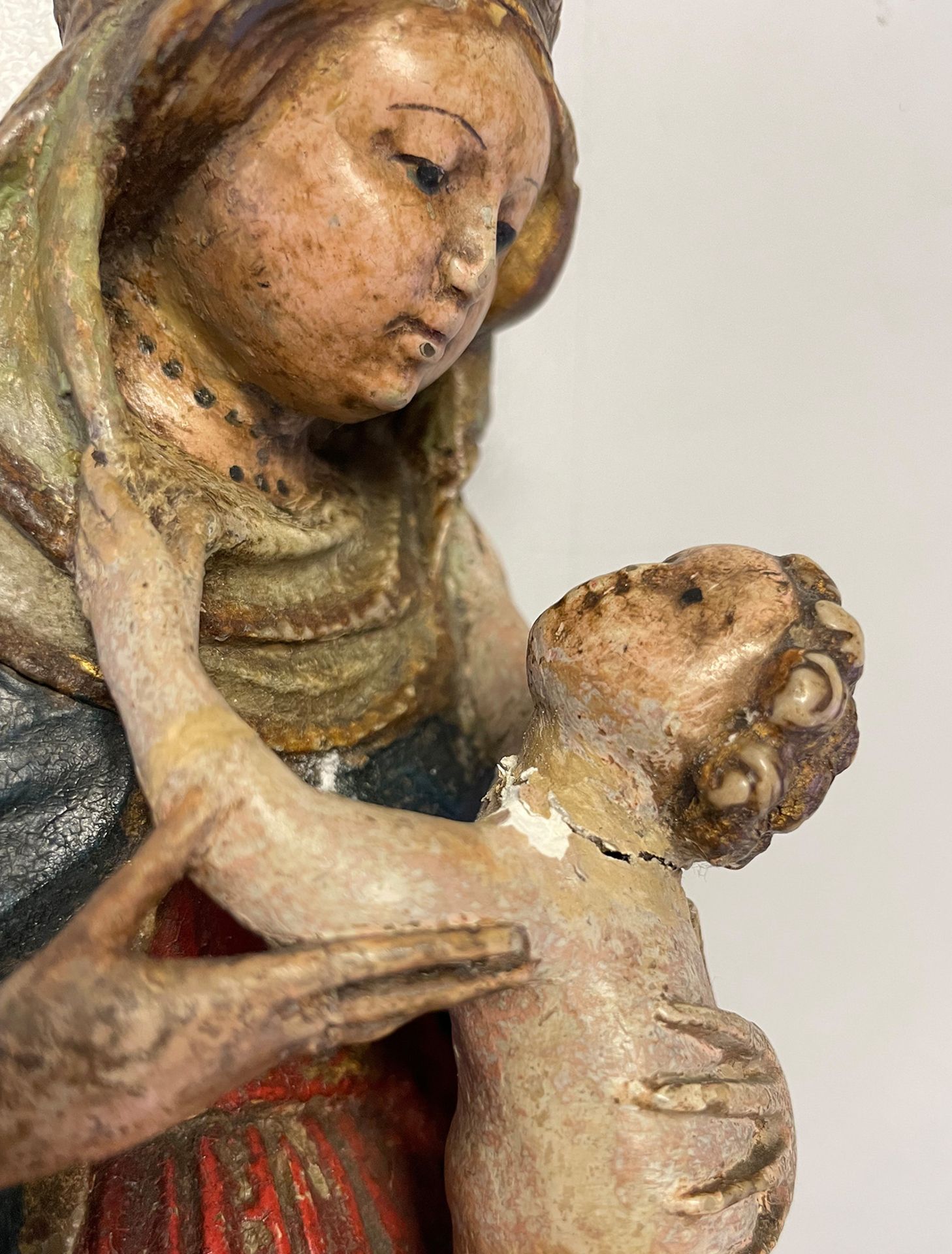 Madonna mit Kind, 17./18. Jh., Alabaster/Stein ?, Kopf des Kindes restauriert, Höhe 25,5 cm - Image 9 of 9