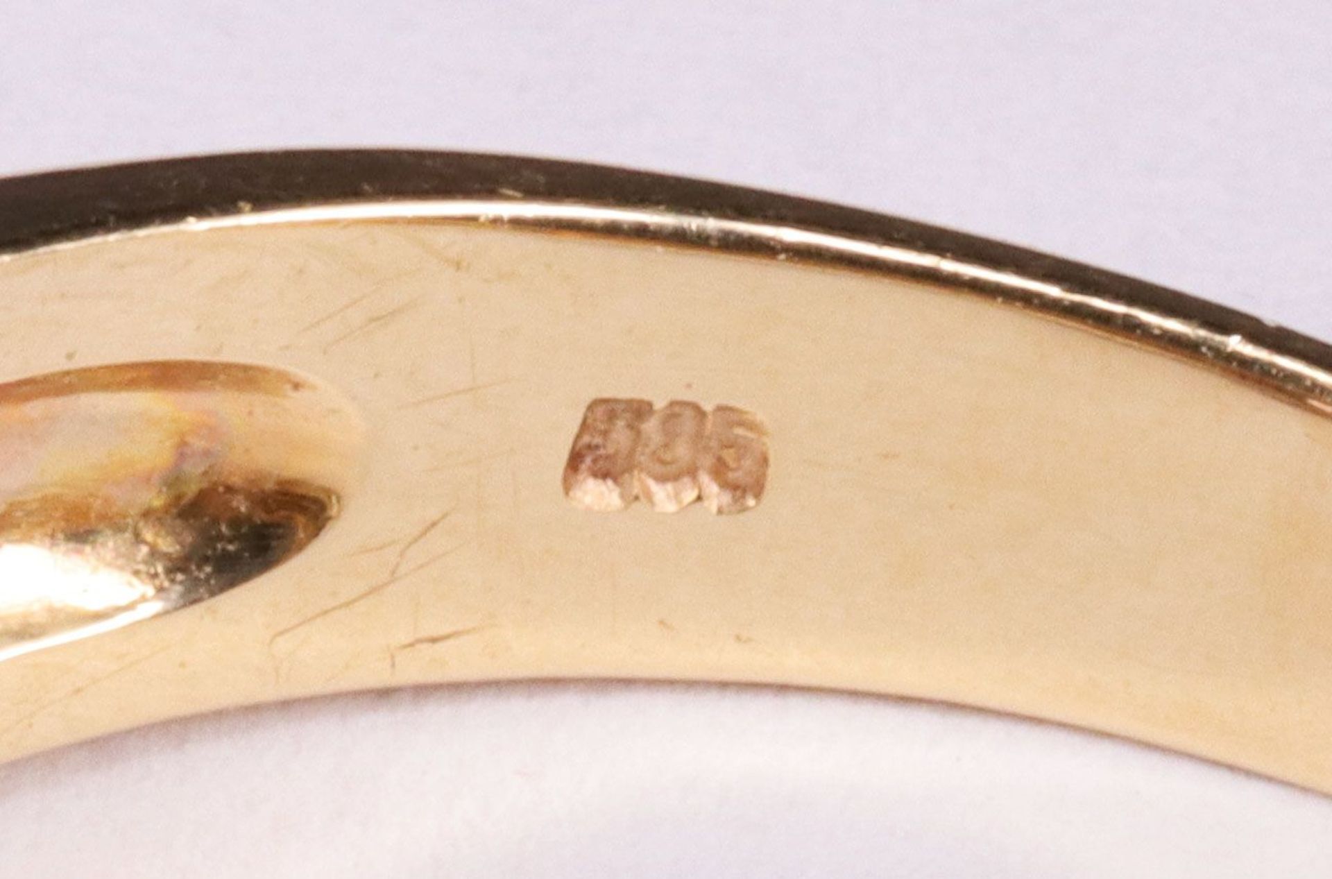 Schmuckset, 585er GG, bestehend aus: Collier, Ring, Paar Ohrringe. Jeweils mit tropfenförmigem - Image 2 of 10