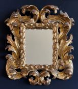 Barockspiegel, Rahmen 18. Jh., Holz, vergoldet, mit stark dreidimensionaler Ornamentik,