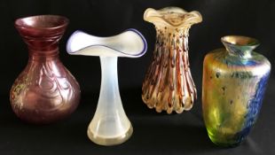 Konvolut 4 Vasen, Jugendstil: Glashütte Eisch/Frauenau, Ritzsignatur, kegelförmiger Korpus mit