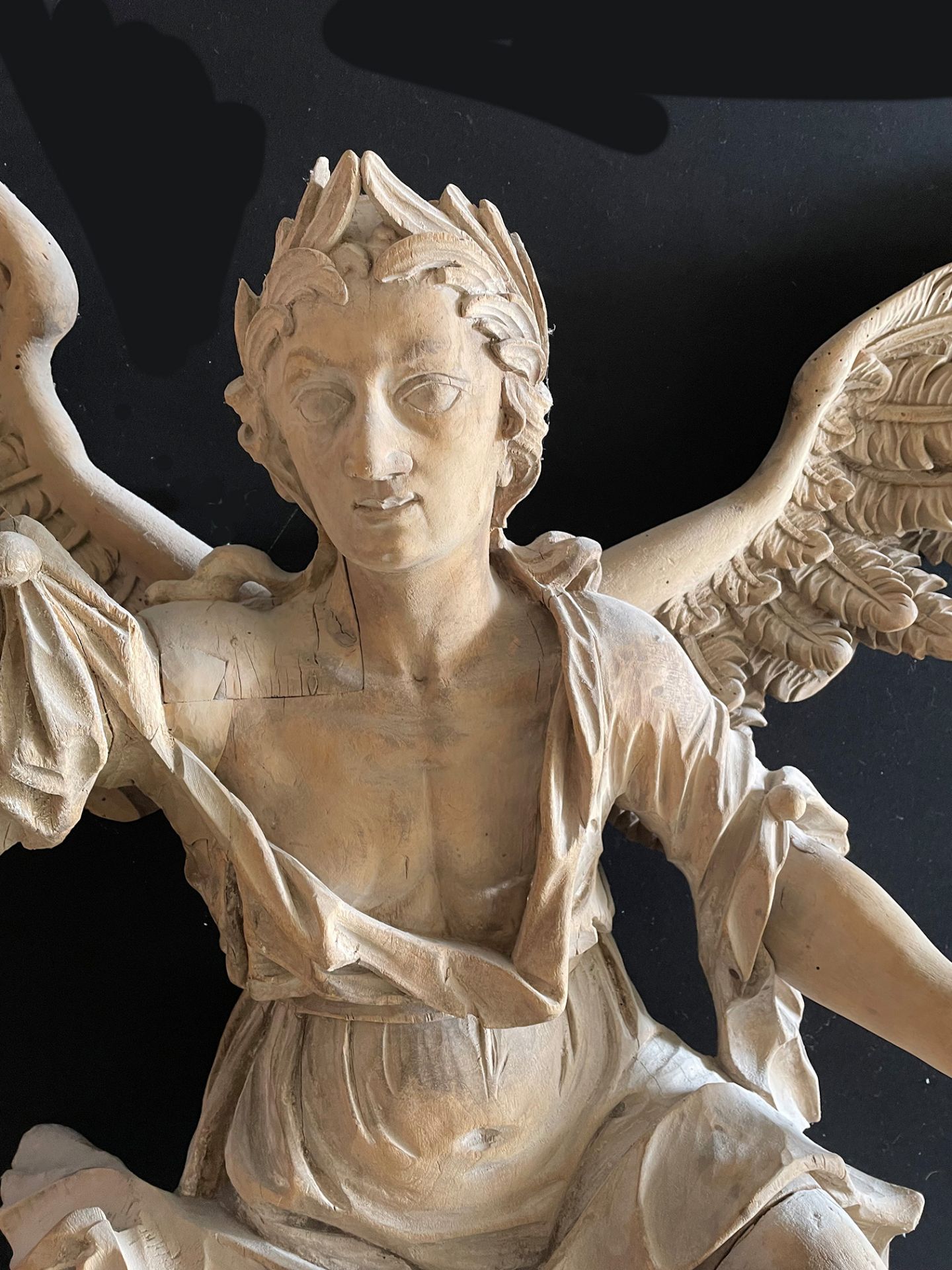 Engel, Holz, 18. Jh., große Barockplastik, großer Barockengel, Baroque angel made of carved wood, - Image 2 of 10