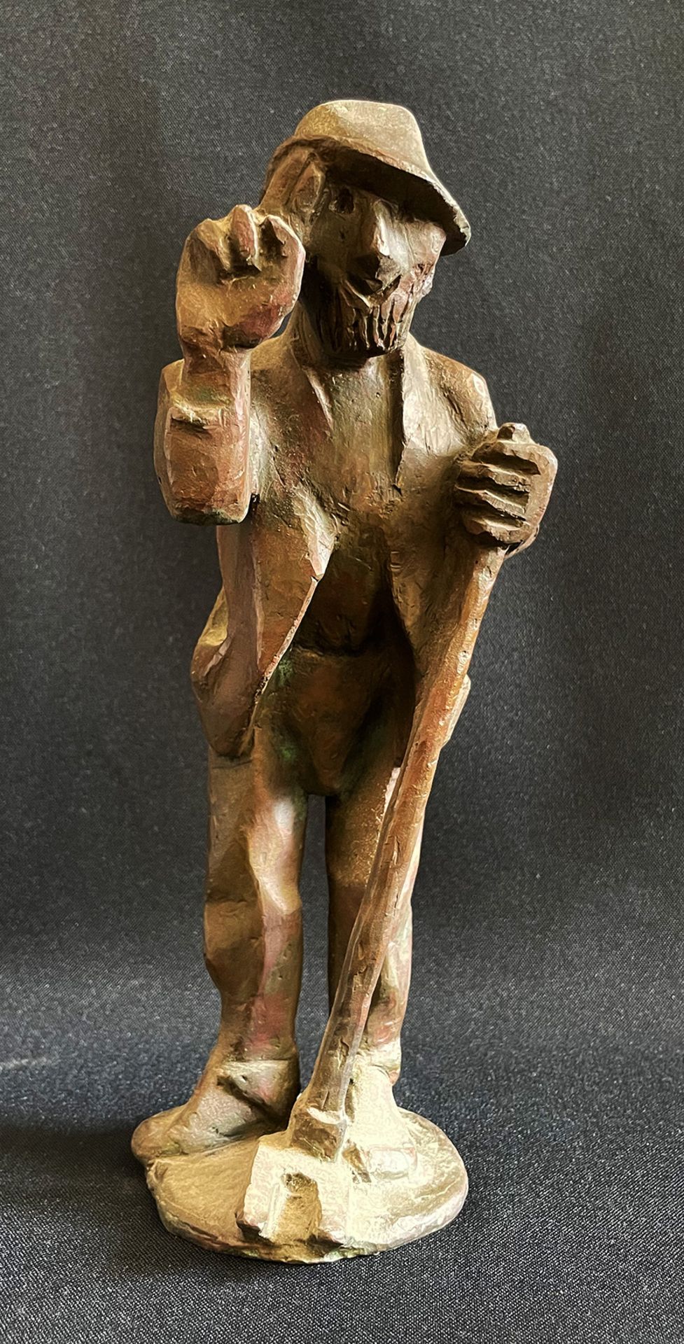 Fränkischer Häcker, Bronze, kleine Figur in der Art des Richard Rother, H. 24,5 cm