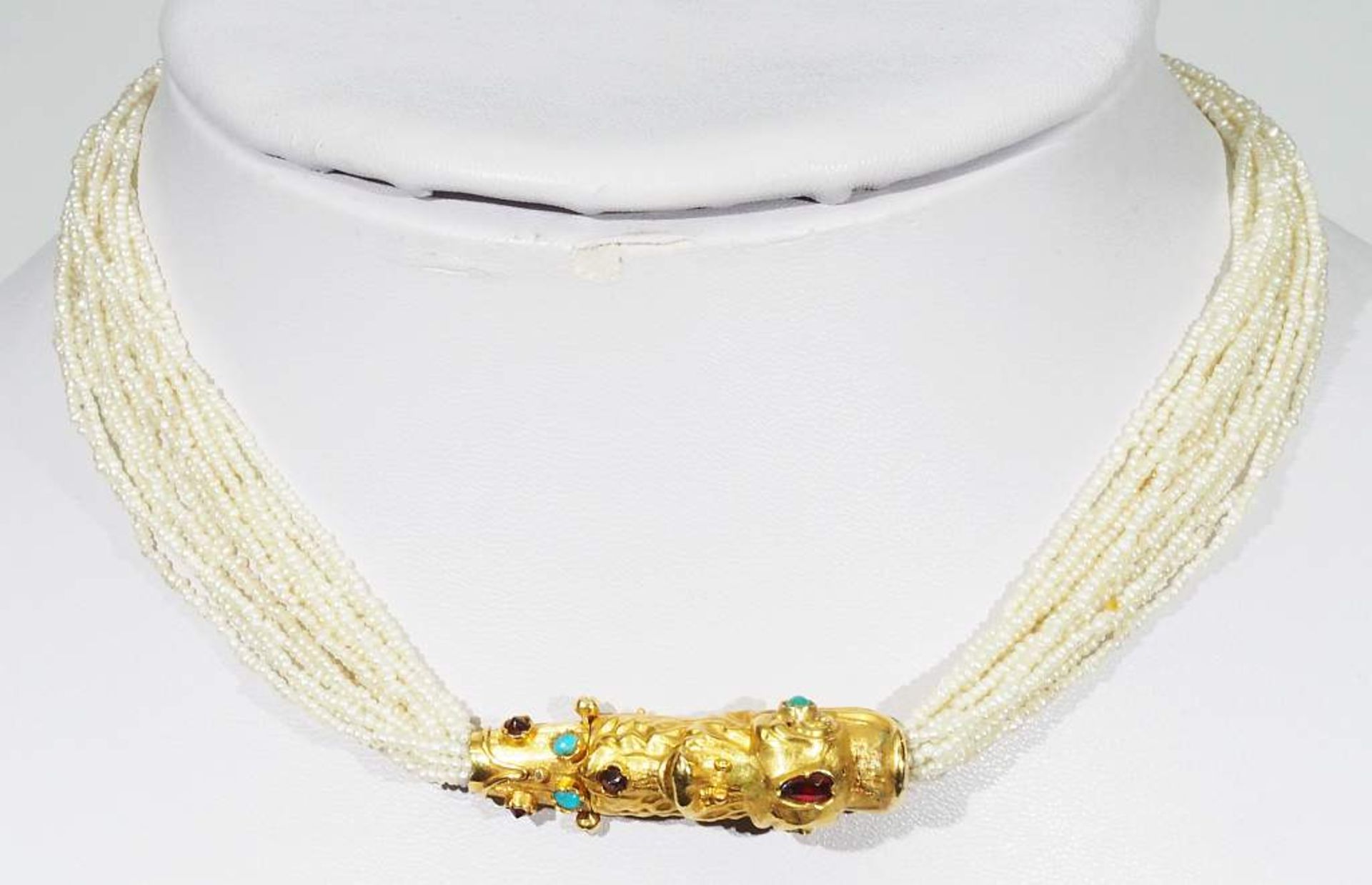 Collier mit echten Saatperlen mit Schmuckverschluß "Delphinkopf". 900er Gold geprüft. - Bild 2 aus 7