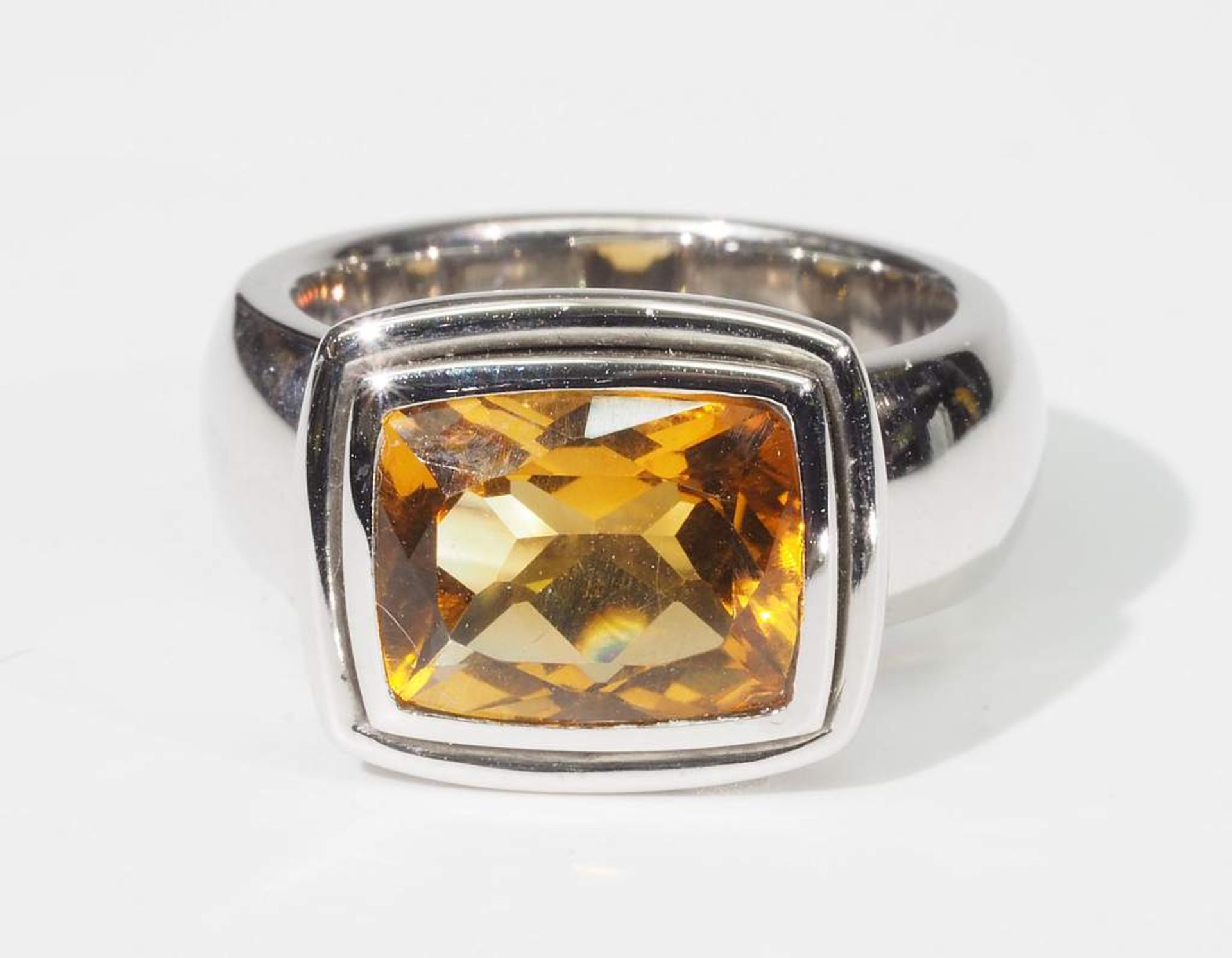 Ring mit Citrin (Fochtmann). 750er Weißgold, - Image 3 of 7