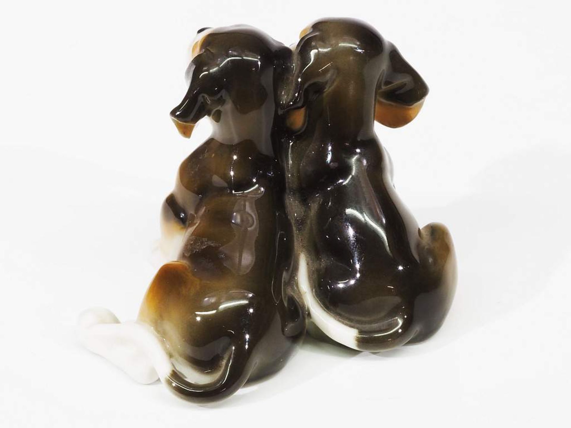 Miniatur-Tierfigurengruppe "Paar sitzende Hundelwelpen", HUTSCHENREUTHER, 20. Jahrhundert. - Bild 4 aus 7