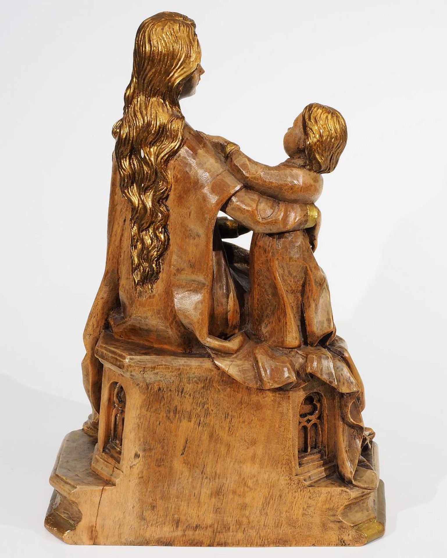 Jugendliche Madonna mit Kind auf Sockel in Form eines Kirchenschiffs, 20. Jahrhundert. - Image 4 of 6