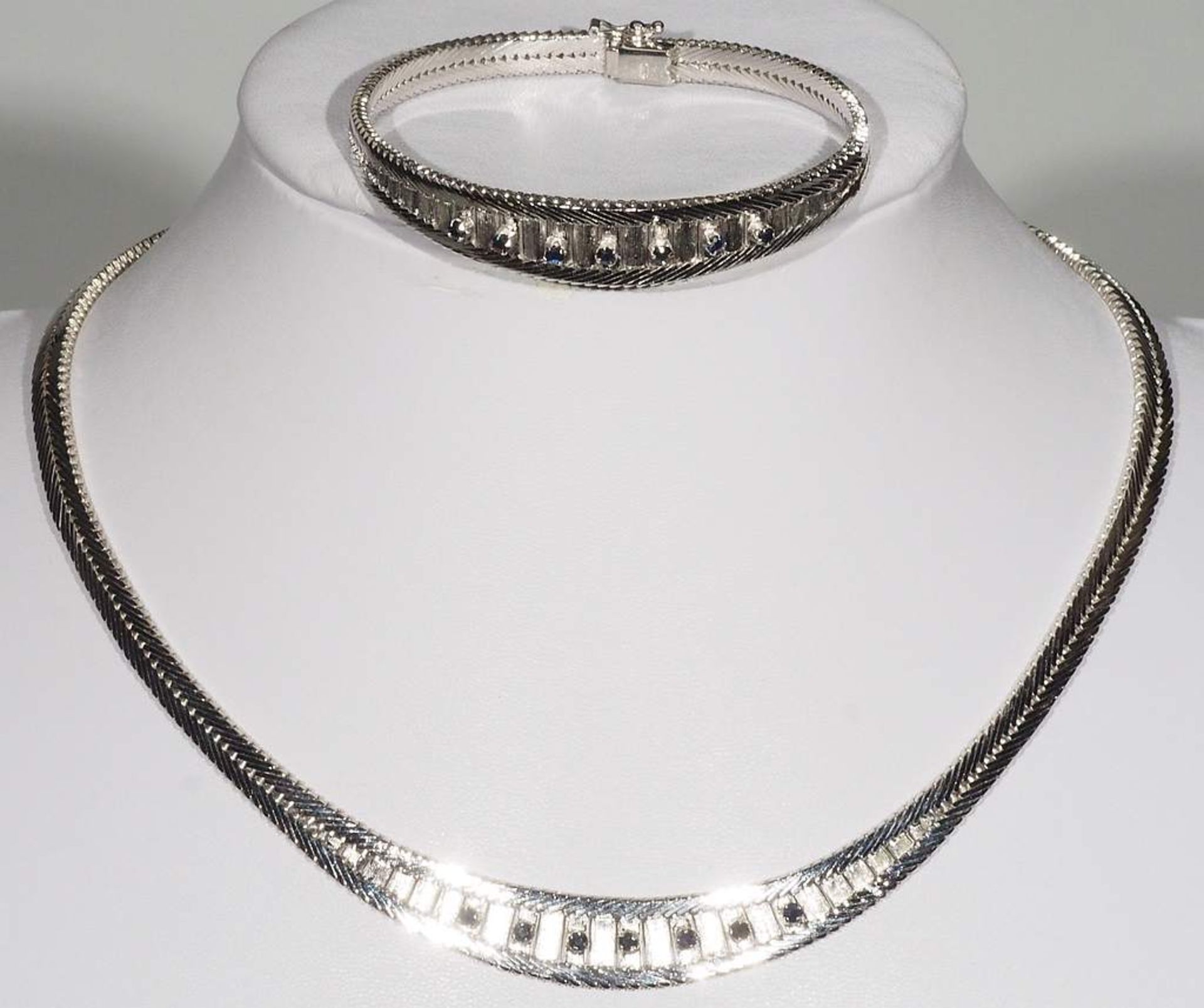 Set: Schmuckuhr, Armband und Collier mit kleinen Saphiren. 835er Silber. - Image 3 of 9