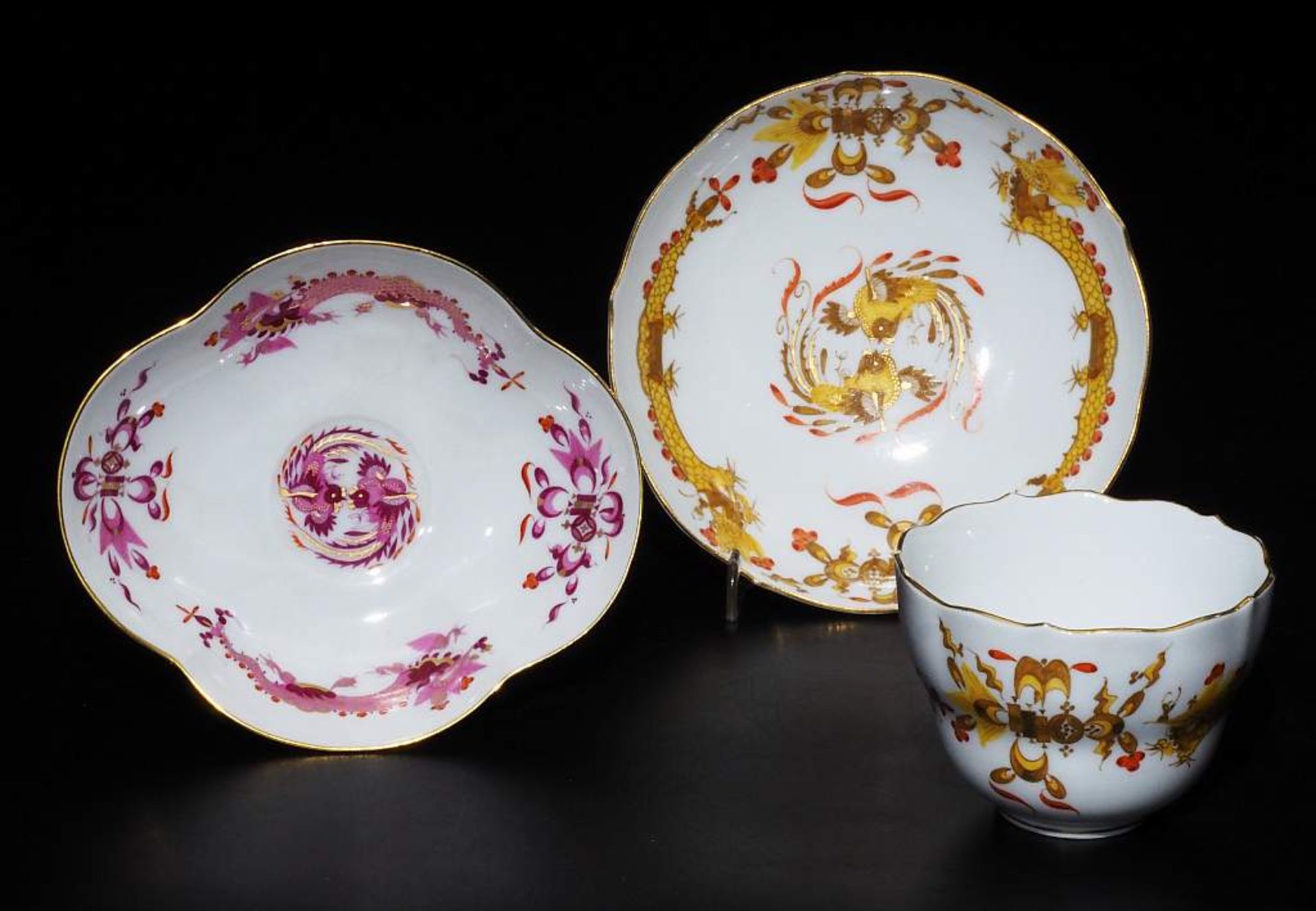 MEISSEN "Indisch-Dekor". Tasse mit Untertasse. Viereckschale. - Bild 2 aus 5