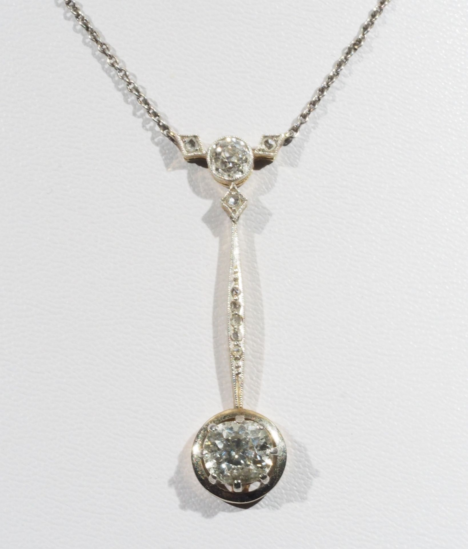 Antikes Diamant Schenkelcollier, um 1910/20, Platin und 585er Gelbgold.